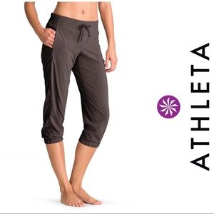 Athleta La Viva Capri